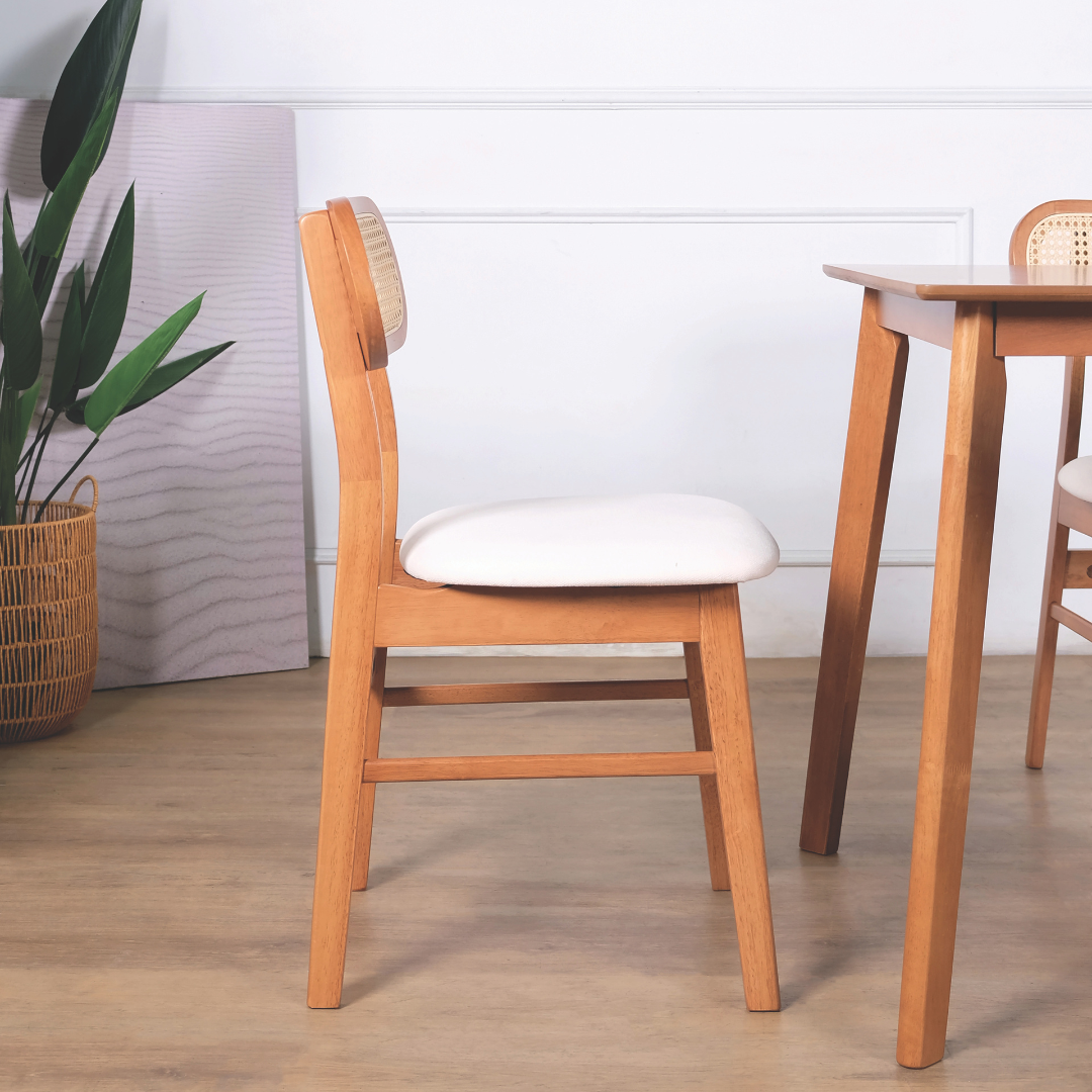 Yumiko II Wooden Dining Set (1+4)