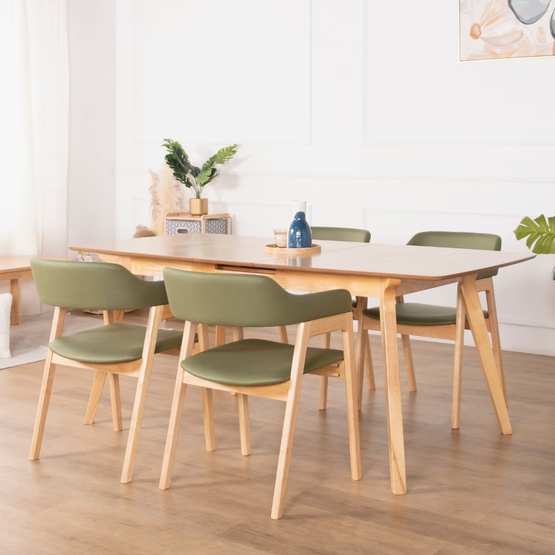 Ivy Beech Extendable Wooden Dining Table (160-190cm)