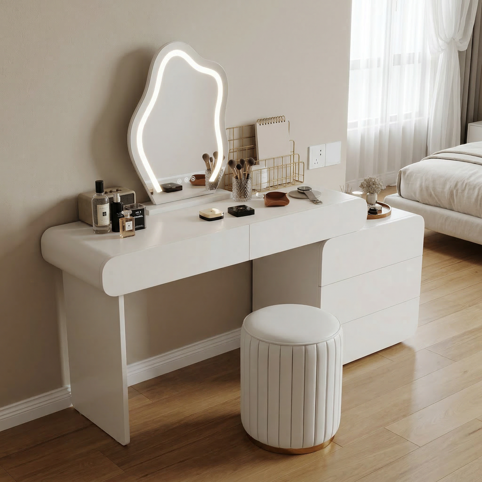 Vigia Extendable Dressing Table